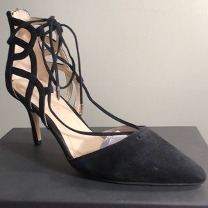 Black tie up heel